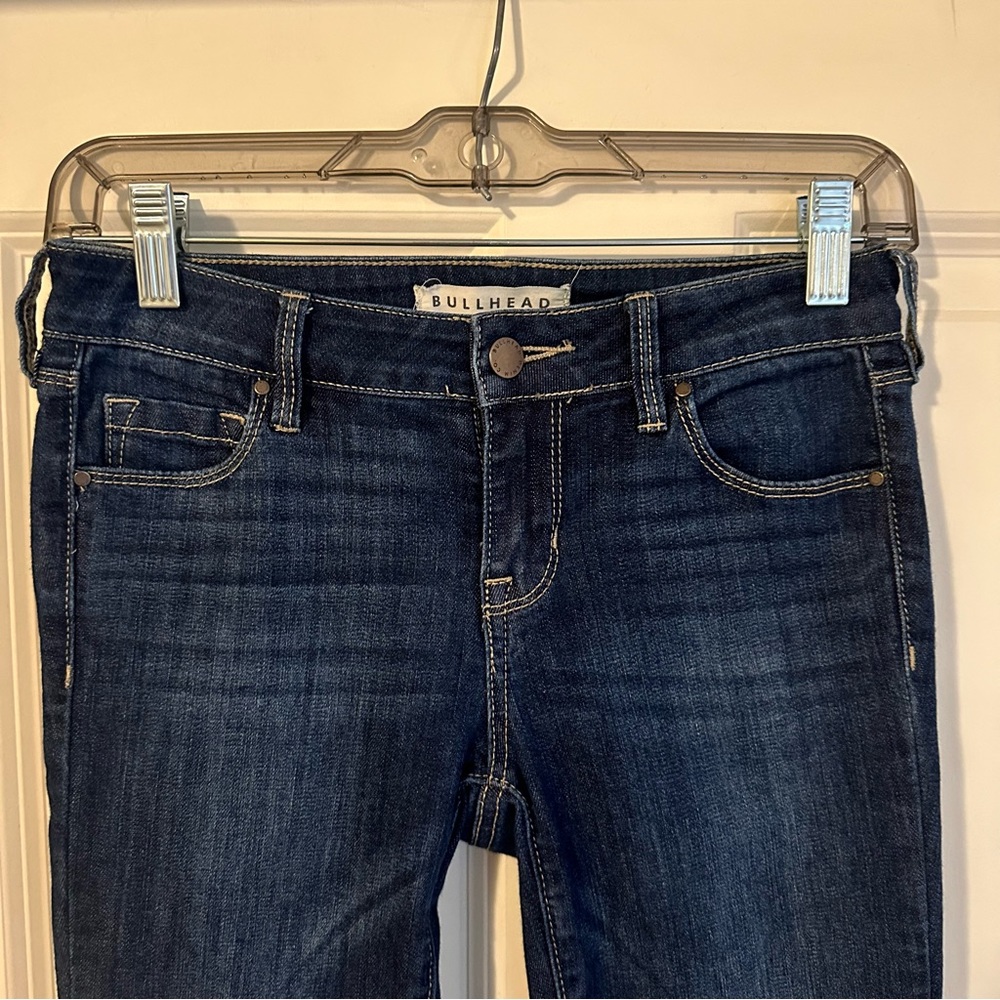 Bullhead Denim mid rise skinny dark blue jeans size 23!